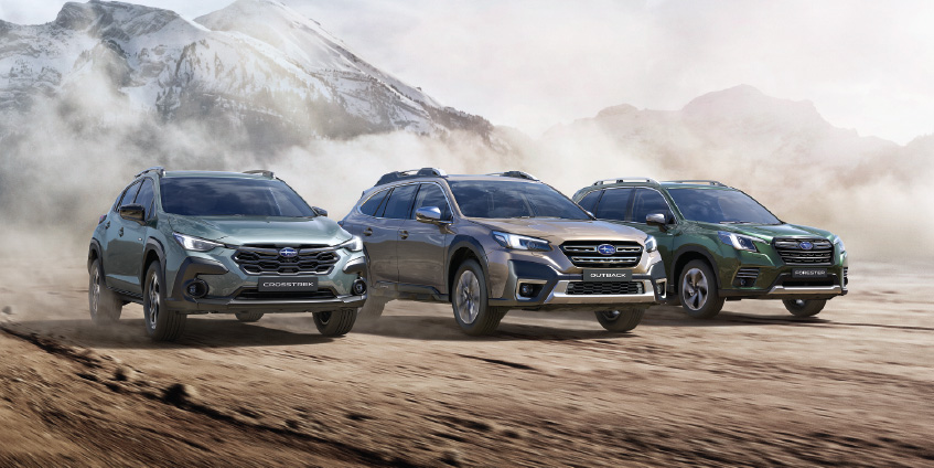Subaru Crosstrek, Outback y Forester AWD en terreno desértico. 